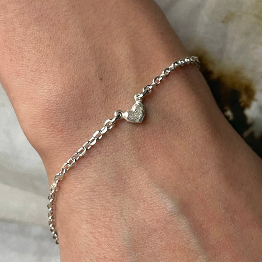 Small heart fine bracelet