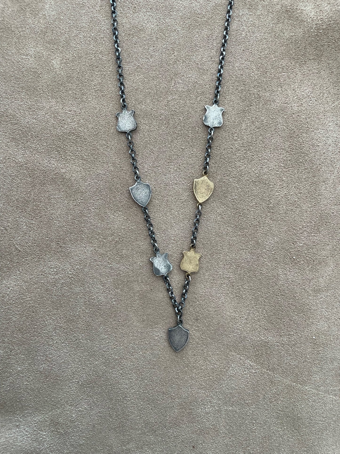 Shields necklace (g/s)