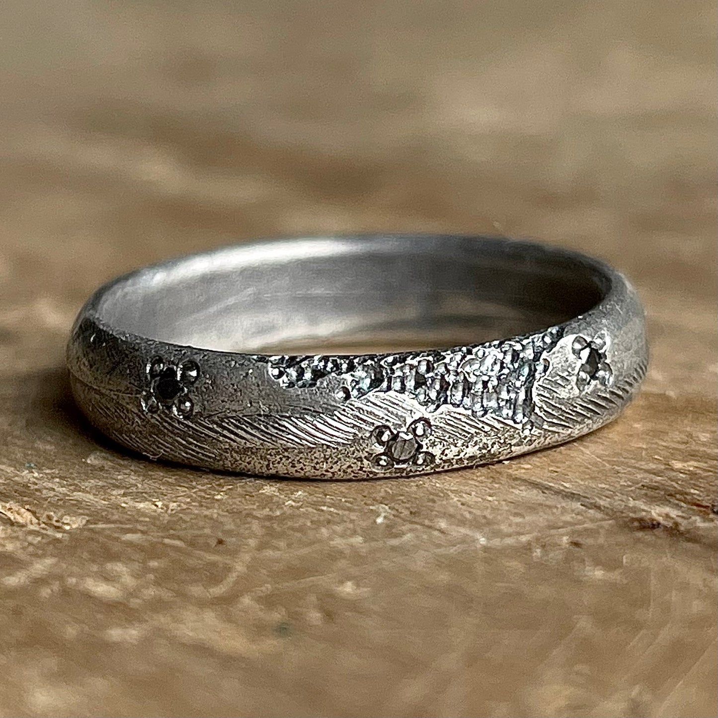 Texture Band with Black Diamonds